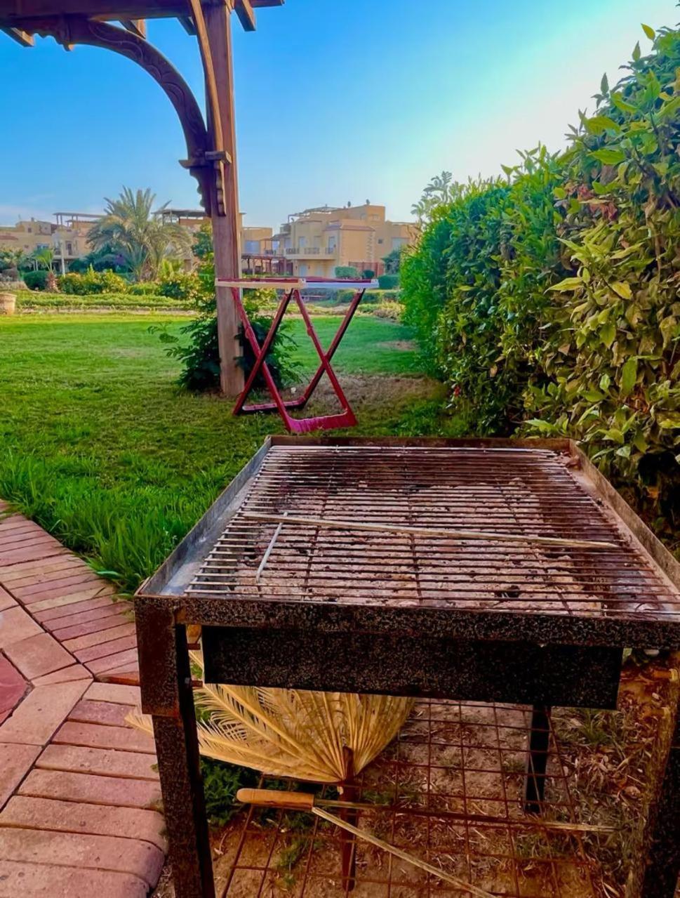 A Sea View Spacious Cheering 5 Bedroom Villa Ain Sokhna "Ain Bay" فيلا كاملة للإيجار قرية العين باي Ain Sukhna Esterno foto