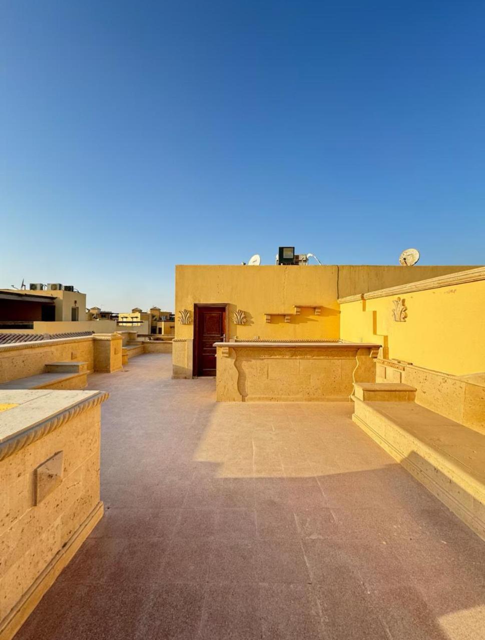 A Sea View Spacious Cheering 5 Bedroom Villa Ain Sokhna "Ain Bay" فيلا كاملة للإيجار قرية العين باي Ain Sukhna Esterno foto