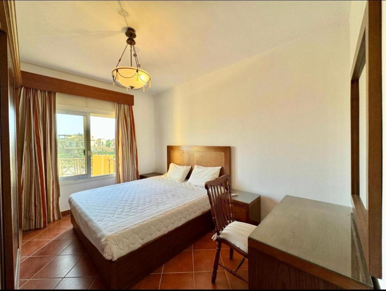 A Sea View Spacious Cheering 5 Bedroom Villa Ain Sokhna "Ain Bay" فيلا كاملة للإيجار قرية العين باي Ain Sukhna Esterno foto
